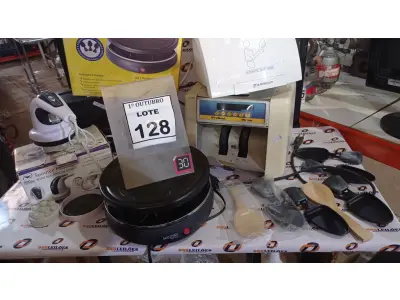 LOTE 128 - 01 MÁQUINA DE CONTAR CÉDULAS, 01 RELÓGIO DE PONTO, 01 DISPENSE DE ÁLCOOL, 01 MASSAGEADOR PORTÁTIL E 01 GRELHADOR E RAQUETE. (NO ESTADO) ATENÇÃO! FAZER A VISITAÇÃO ANTES DE ARREMATAR, NÃO SABEMOS SE FUNCIONA, LEILÃO NÃO TEM GARANTIA E NEM DEVOLUÇÃO, SUJEITO A POSSÍVEIS AVARIAS VISÍVEIS/OCULTAS E/OU AUSÊNCIA DE COMPONENTES.
