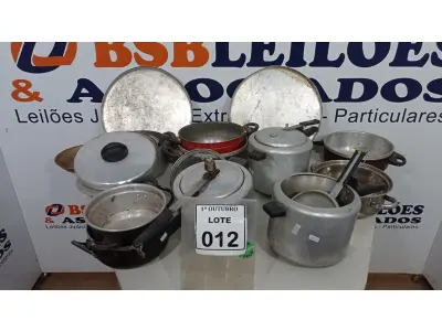 LOTE 012 - 01 LOTE COM VÁRIAS PANELAS MODELOS DIVERSOS. (NO ESTADO) ATENÇÃO! FAZER A VISITAÇÃO ANTES DE ARREMATAR, NÃO SABEMOS SE FUNCIONA, LEILÃO NÃO TEM GARANTIA E NEM DEVOLUÇÃO, SUJEITO A POSSÍVEIS AVARIAS VISÍVEIS/OCULTAS E/OU AUSÊNCIA DE COMPONENTES.