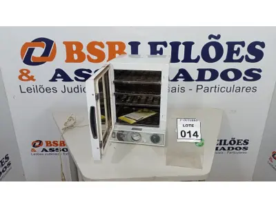LOTE 014 - 01 ESTUFA PARA ESTERILIZAÇÃO E SECAGEM MARCA MASTER. (NO ESTADO) ATENÇÃO! FAZER A VISITAÇÃO ANTES DE ARREMATAR, NÃO SABEMOS SE FUNCIONA, LEILÃO NÃO TEM GARANTIA E NEM DEVOLUÇÃO, SUJEITO A POSSÍVEIS AVARIAS VISÍVEIS/OCULTAS E/OU AUSÊNCIA DE COMPONENTES.