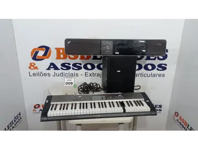 LOTE 009 - 01 HOME THEATER SOUND BAR MARCA PHILIPS E 01 TECLADO MUSICAL. (NO ESTADO) ATENÇÃO! FAZER A VISITAÇÃO ANTES DE ARREMATAR, NÃO SABEMOS SE FUNCIONA, LEILÃO NÃO TEM GARANTIA E NEM DEVOLUÇÃO, SUJEITO A POSSÍVEIS AVARIAS VISÍVEIS/OCULTAS E/OU AUSÊNCIA DE COMPONENTES.