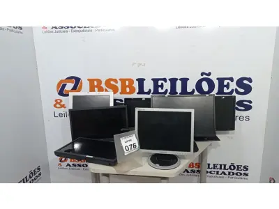 LOTE 076 - 08 MONITORES DE MARCAS E MODELOS DIVERSOS. (NO ESTADO) ATENÇÃO! FAZER A VISITAÇÃO ANTES DE ARREMATAR, NÃO SABEMOS SE FUNCIONA, LEILÃO NÃO TEM GARANTIA E NEM DEVOLUÇÃO, SUJEITO A POSSÍVEIS AVARIAS VISÍVEIS/OCULTAS E/OU AUSÊNCIA DE COMPONENTES