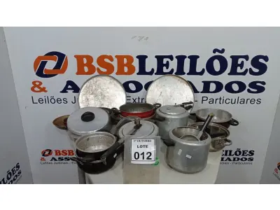 LOTE 012 - 01 LOTE COM VÁRIAS PANELAS MODELOS DIVERSOS. (NO ESTADO) ATENÇÃO! FAZER A VISITAÇÃO ANTES DE ARREMATAR, NÃO SABEMOS SE FUNCIONA, LEILÃO NÃO TEM GARANTIA E NEM DEVOLUÇÃO, SUJEITO A POSSÍVEIS AVARIAS VISÍVEIS/OCULTAS E/OU AUSÊNCIA DE COMPONENTES.