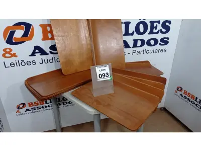 LOTE 093 - 20 PLACAS DE MADEIRA. (NO ESTADO) ATENÇÃO! FAZER A VISITAÇÃO ANTES DE ARREMATAR, NÃO SABEMOS SE FUNCIONA, LEILÃO NÃO TEM GARANTIA E NEM DEVOLUÇÃO, SUJEITO A POSSÍVEIS AVARIAS VISÍVEIS/OCULTAS E/OU AUSÊNCIA DE COMPONENTES.