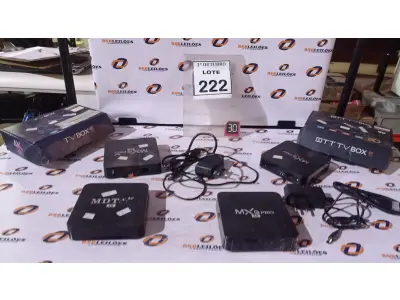 LOTE 222 - 04 APARELHOS DE TV BOX. (NO ESTADO) ATENÇÃO! FAZER A VISITAÇÃO ANTES DE ARREMATAR, NÃO SABEMOS SE FUNCIONA, LEILÃO NÃO TEM GARANTIA E NEM DEVOLUÇÃO, SUJEITO A POSSÍVEIS AVARIAS VISÍVEIS/OCULTAS E/OU AUSÊNCIA DE COMPONENTES.