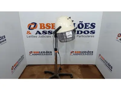 LOTE 363 - 01 SECADOR DE CABELO PROFISSIONAL MARCA TAIFF ULTRAWELL. (NO ESTADO) ATENÇÃO! FAZER A VISITAÇÃO ANTES DE ARREMATAR, NÃO SABEMOS SE FUNCIONA, LEILÃO NÃO TEM GARANTIA E NEM DEVOLUÇÃO, SUJEITO A POSSÍVEIS AVARIAS VISÍVEIS/OCULTAS E/OU AUSÊNCIA DE COMPONENTES.