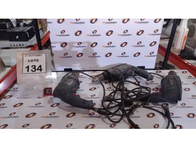 LOTE 134 - 03 FURADEIRAS BOSCH. (NO ESTADO) ATENÇÃO! FAZER A VISITAÇÃO ANTES DE ARREMATAR, NÃO SABEMOS SE FUNCIONA, LEILÃO NÃO TEM GARANTIA E NEM DEVOLUÇÃO, SUJEITO A POSSÍVEIS AVARIAS VISÍVEIS/OCULTAS E/OU AUSÊNCIA DE COMPONENTES.