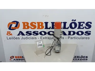 LOTE 092 - 01 AUTOMATIZADOR PARA PORTAS DE ENROLAR. (NO ESTADO) ATENÇÃO! FAZER A VISITAÇÃO ANTES DE ARREMATAR, NÃO SABEMOS SE FUNCIONA, LEILÃO NÃO TEM GARANTIA E NEM DEVOLUÇÃO, SUJEITO A POSSÍVEIS AVARIAS VISÍVEIS/OCULTAS E/OU AUSÊNCIA DE COMPONENTES.
