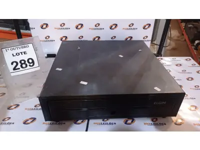LOTE 289 - 01 GAVETA DE DINHEIRO. (NO ESTADO) ATENÇÃO! FAZER A VISITAÇÃO ANTES DE ARREMATAR, NÃO SABEMOS SE FUNCIONA, LEILÃO NÃO TEM GARANTIA E NEM DEVOLUÇÃO, SUJEITO A POSSÍVEIS AVARIAS VISÍVEIS/OCULTAS E/OU AUSÊNCIA DE COMPONENTES.
