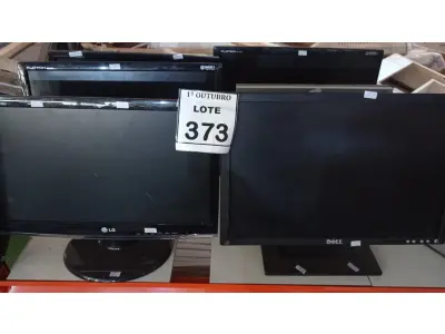 LOTE 373 - 06 MONITORES MARCAS E MODELOS DIVERSOS. (NO ESTADO) ATENÇÃO! FAZER A VISITAÇÃO ANTES DE ARREMATAR, NÃO SABEMOS SE FUNCIONA, LEILÃO NÃO TEM GARANTIA E NEM DEVOLUÇÃO, SUJEITO A POSSÍVEIS AVARIAS VISÍVEIS/OCULTAS E/OU AUSÊNCIA DE COMPONENTES.