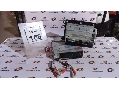 LOTE 168 - 02 APARELHOS DE SOM AUTOMOTIVOS. (NO ESTADO) ATENÇÃO! FAZER A VISITAÇÃO ANTES DE ARREMATAR, NÃO SABEMOS SE FUNCIONA, LEILÃO NÃO TEM GARANTIA E NEM DEVOLUÇÃO, SUJEITO A POSSÍVEIS AVARIAS VISÍVEIS/OCULTAS E/OU AUSÊNCIA DE COMPONENTES