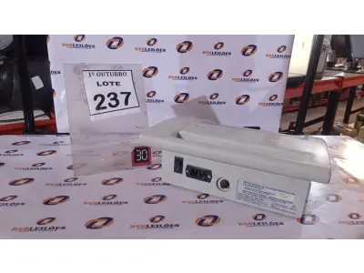LOTE 237 - 01 APARELHO DE LASER TERAPIA. (NO ESTADO) ATENÇÃO! FAZER A VISITAÇÃO ANTES DE ARREMATAR, NÃO SABEMOS SE FUNCIONA, LEILÃO NÃO TEM GARANTIA E NEM DEVOLUÇÃO, SUJEITO A POSSÍVEIS AVARIAS VISÍVEIS/OCULTAS E/OU AUSÊNCIA DE COMPONENTES.