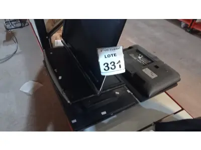 LOTE 331 - 06 MONITORES DE MARCAS E MODELOS DIVERSOS. (NO ESTADO) ATENÇÃO! FAZER A VISITAÇÃO ANTES DE ARREMATAR, NÃO SABEMOS SE FUNCIONA, LEILÃO NÃO TEM GARANTIA E NEM DEVOLUÇÃO, SUJEITO A POSSÍVEIS AVARIAS VISÍVEIS/OCULTAS E/OU AUSÊNCIA DE COMPONENTES.