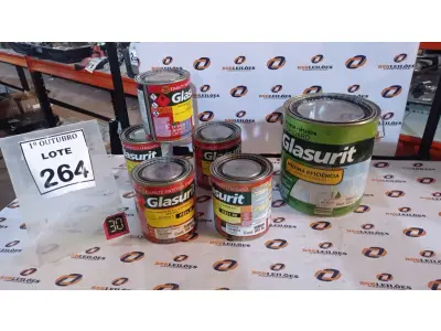 LOTE 264 - 01 LATA DE ACRÍLICO FOSCO 3,6L NA COR FOSCO EQUILÍBRIO MARCA GLASURIT E 05 LATAS DE ESMALTE SINTÉTICO DE 900ML CORES VARIADAS MARCA GLASURIT. (NO ESTADO) ATENÇÃO! FAZER A VISITAÇÃO ANTES DE ARREMATAR, NÃO SABEMOS SE FUNCIONA, LEILÃO NÃO TEM GARANTIA E NEM DEVOLUÇÃO, SUJEITO A POSSÍVEIS AVARIAS VISÍVEIS/OCULTAS E/OU AUSÊNCIA DE COMPONENTES.