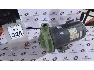 LOTE 325 - 01 BOMBA D’AGUA. (NO ESTADO) ATENÇÃO! FAZER A VISITAÇÃO ANTES DE ARREMATAR, NÃO SABEMOS SE FUNCIONA, LEILÃO NÃO TEM GARANTIA E NEM DEVOLUÇÃO, SUJEITO A POSSÍVEIS AVARIAS VISÍVEIS/OCULTAS E/OU AUSÊNCIA DE COMPONENTES.