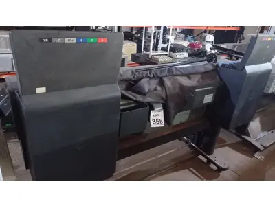 LOTE 358 - 01 PLOTTER MARCA CANON MODELO IPF 8400. (NO ESTADO) ATENÇÃO! FAZER A VISITAÇÃO ANTES DE ARREMATAR, NÃO SABEMOS SE FUNCIONA, LEILÃO NÃO TEM GARANTIA E NEM DEVOLUÇÃO, SUJEITO A POSSÍVEIS AVARIAS VISÍVEIS/OCULTAS E/OU AUSÊNCIA DE COMPONENTES.