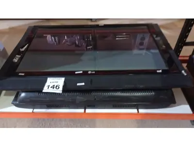 LOTE 146 - 02 TVS LCD 42’’ MARCA LG E 01 TV LCD 40’’ MARCA SAMSUNG COM AVARIAS. (NO ESTADO) ATENÇÃO! FAZER A VISITAÇÃO ANTES DE ARREMATAR, NÃO SABEMOS SE FUNCIONA, LEILÃO NÃO TEM GARANTIA E NEM DEVOLUÇÃO, SUJEITO A POSSÍVEIS AVARIAS VISÍVEIS/OCULTAS E/OU AUSÊNCIA DE COMPONENTES.