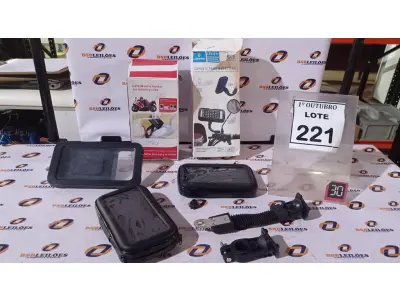 LOTE 221 - 03 SUPORTES DE CELULAR PARA MOTOCICLETAS. (NO ESTADO) ATENÇÃO! FAZER A VISITAÇÃO ANTES DE ARREMATAR, NÃO SABEMOS SE FUNCIONA, LEILÃO NÃO TEM GARANTIA E NEM DEVOLUÇÃO, SUJEITO A POSSÍVEIS AVARIAS VISÍVEIS/OCULTAS E/OU AUSÊNCIA DE COMPONENTES.