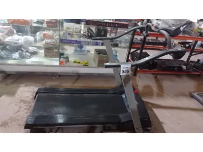 LOTE 355 - 01 ESTEIRA ERGOMÉTRICA MARCA REEBOK. (NO ESTADO) ATENÇÃO! FAZER A VISITAÇÃO ANTES DE ARREMATAR, NÃO SABEMOS SE FUNCIONA, LEILÃO NÃO TEM GARANTIA E NEM DEVOLUÇÃO, SUJEITO A POSSÍVEIS AVARIAS VISÍVEIS/OCULTAS E/OU AUSÊNCIA DE COMPONENTES.