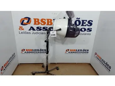 LOTE 226 - 01 SECADOR DE CABELO PROFISSIONAL MARCA MEGA BELL. (NO ESTADO) ATENÇÃO! FAZER A VISITAÇÃO ANTES DE ARREMATAR, NÃO SABEMOS SE FUNCIONA, LEILÃO NÃO TEM GARANTIA E NEM DEVOLUÇÃO, SUJEITO A POSSÍVEIS AVARIAS VISÍVEIS/OCULTAS E/OU AUSÊNCIA DE COMPONENTES.
