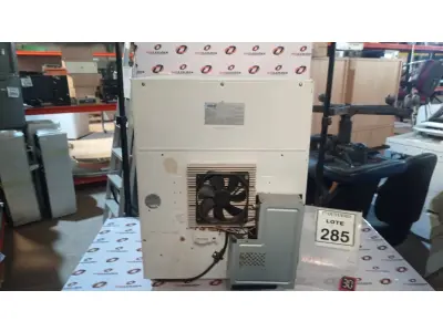 LOTE 285 - 01 FRIGOBAR MARCA ETERNY. (NO ESTADO) ATENÇÃO! FAZER A VISITAÇÃO ANTES DE ARREMATAR, NÃO SABEMOS SE FUNCIONA, LEILÃO NÃO TEM GARANTIA E NEM DEVOLUÇÃO, SUJEITO A POSSÍVEIS AVARIAS VISÍVEIS/OCULTAS E/OU AUSÊNCIA DE COMPONENTES.
