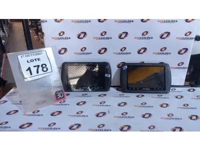 LOTE 178 - 02 TABLETS MARCA MOTOROLA. (NO ESTADO) ATENÇÃO! FAZER A VISITAÇÃO ANTES DE ARREMATAR, NÃO SABEMOS SE FUNCIONA, LEILÃO NÃO TEM GARANTIA E NEM DEVOLUÇÃO, SUJEITO A POSSÍVEIS AVARIAS VISÍVEIS/OCULTAS E/OU AUSÊNCIA DE COMPONENTES