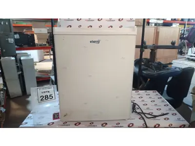 LOTE 285 - 01 FRIGOBAR MARCA ETERNY. (NO ESTADO) ATENÇÃO! FAZER A VISITAÇÃO ANTES DE ARREMATAR, NÃO SABEMOS SE FUNCIONA, LEILÃO NÃO TEM GARANTIA E NEM DEVOLUÇÃO, SUJEITO A POSSÍVEIS AVARIAS VISÍVEIS/OCULTAS E/OU AUSÊNCIA DE COMPONENTES.