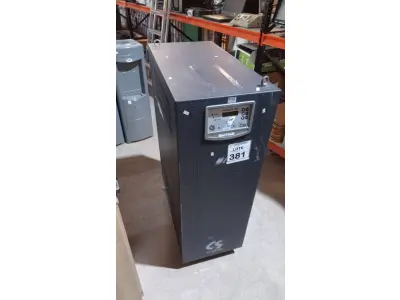 LOTE 381 - 01 NOBREAK 15 KVA. (NO ESTADO) ATENÇÃO! FAZER A VISITAÇÃO ANTES DE ARREMATAR, NÃO SABEMOS SE FUNCIONA, LEILÃO NÃO TEM GARANTIA E NEM DEVOLUÇÃO, SUJEITO A POSSÍVEIS AVARIAS VISÍVEIS/OCULTAS E/OU AUSÊNCIA DE COMPONENTES.