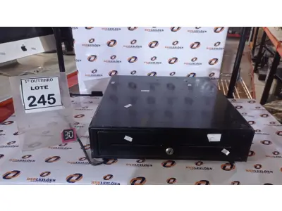 LOTE 245 - 01 GAVETA DE DINHEIRO. (NO ESTADO) ATENÇÃO! FAZER A VISITAÇÃO ANTES DE ARREMATAR, NÃO SABEMOS SE FUNCIONA, LEILÃO NÃO TEM GARANTIA E NEM DEVOLUÇÃO, SUJEITO A POSSÍVEIS AVARIAS VISÍVEIS/OCULTAS E/OU AUSÊNCIA DE COMPONENTES.