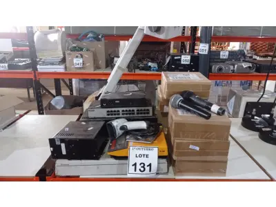 LOTE 131 - 02 ELETROCARDIÓGRAFOS, 01 RETROPROJETOR, 01 SWITCH 24 PORTAS, APROXIMADAMENTE 70 LÂMPADAS 26W PHILIPS, 02 MICROFONES COM RECEPTOR E ELETRÔNICOS DIVERSOS. (NO ESTADO) ATENÇÃO! FAZER A VISITAÇÃO ANTES DE ARREMATAR, NÃO SABEMOS SE FUNCIONA, LEILÃO NÃO TEM GARANTIA E NEM DEVOLUÇÃO, SUJEITO A POSSÍVEIS AVARIAS VISÍVEIS/OCULTAS E/OU AUSÊNCIA DE COMPONENTES.