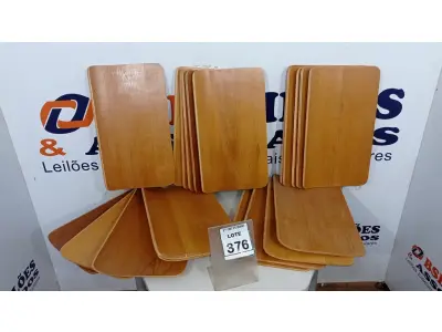 LOTE 376 - 20 PLACAS DE MADEIRA. (NO ESTADO) ATENÇÃO! FAZER A VISITAÇÃO ANTES DE ARREMATAR, NÃO SABEMOS SE FUNCIONA, LEILÃO NÃO TEM GARANTIA E NEM DEVOLUÇÃO, SUJEITO A POSSÍVEIS AVARIAS VISÍVEIS/OCULTAS E/OU AUSÊNCIA DE COMPONENTES.
