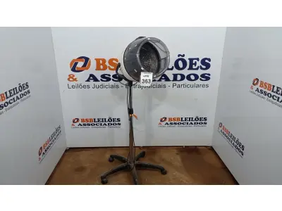 LOTE 363 - 01 SECADOR DE CABELO PROFISSIONAL MARCA TAIFF ULTRAWELL. (NO ESTADO) ATENÇÃO! FAZER A VISITAÇÃO ANTES DE ARREMATAR, NÃO SABEMOS SE FUNCIONA, LEILÃO NÃO TEM GARANTIA E NEM DEVOLUÇÃO, SUJEITO A POSSÍVEIS AVARIAS VISÍVEIS/OCULTAS E/OU AUSÊNCIA DE COMPONENTES.