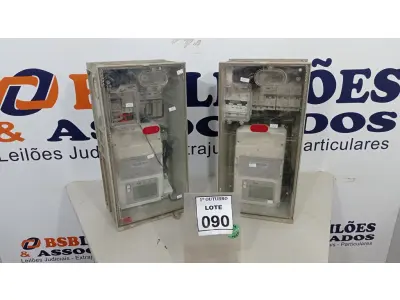 LOTE 090 - 02 RELÓGIOS COM DISJUNTORES PARA ENERGIA SOLAR. (NO ESTADO) ATENÇÃO! FAZER A VISITAÇÃO ANTES DE ARREMATAR, NÃO SABEMOS SE FUNCIONA, LEILÃO NÃO TEM GARANTIA E NEM DEVOLUÇÃO, SUJEITO A POSSÍVEIS AVARIAS VISÍVEIS/OCULTAS E/OU AUSÊNCIA DE COMPONENTES.