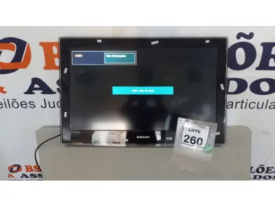 LOTE 260 - 01 TV LCD 32’’ MARCA SAMSUNG. (NO ESTADO) ATENÇÃO! FAZER A VISITAÇÃO ANTES DE ARREMATAR, NÃO SABEMOS SE FUNCIONA, LEILÃO NÃO TEM GARANTIA E NEM DEVOLUÇÃO, SUJEITO A POSSÍVEIS AVARIAS VISÍVEIS/OCULTAS E/OU AUSÊNCIA DE COMPONENTES.