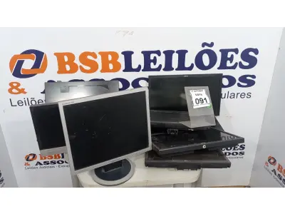 LOTE 091 - 01 LOTE COM VÁRIOS MONITORES DE MARCAS E MODELOS DIVERSOS. (NO ESTADO) ATENÇÃO! FAZER A VISITAÇÃO ANTES DE ARREMATAR, NÃO SABEMOS SE FUNCIONA, LEILÃO NÃO TEM GARANTIA E NEM DEVOLUÇÃO, SUJEITO A POSSÍVEIS AVARIAS VISÍVEIS/OCULTAS E/OU AUSÊNCIA DE COMPONENTES.