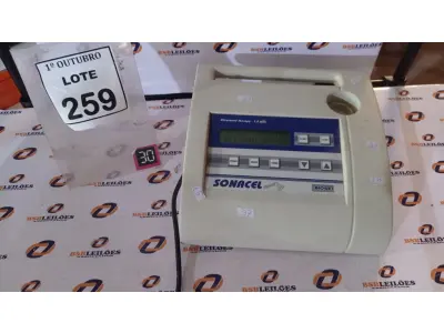 LOTE 259 - 01 APARELHO DE TERAPIA ULTRASSOM. (NO ESTADO) ATENÇÃO! FAZER A VISITAÇÃO ANTES DE ARREMATAR, NÃO SABEMOS SE FUNCIONA, LEILÃO NÃO TEM GARANTIA E NEM DEVOLUÇÃO, SUJEITO A POSSÍVEIS AVARIAS VISÍVEIS/OCULTAS E/OU AUSÊNCIA DE COMPONENTES.