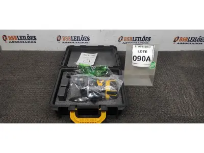 LOTE 090 - 01 NIVEL A LASER COM 2 BATERIAS MALETA ÓCULOS DE PROTEÇÃO. (NO ESTADO) ATENÇÃO! FAZER A VISITAÇÃO ANTES DE ARREMATAR, NÃO SABEMOS SE FUNCIONA, LEILÃO NÃO TEM GARANTIA E NEM DEVOLUÇÃO, SUJEITO A POSSÍVEIS AVARIAS VISÍVEIS/OCULTAS E/OU AUSÊNCIA DE COMPONENTES.