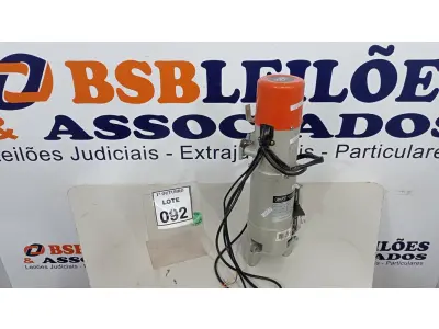 LOTE 092 - 01 AUTOMATIZADOR PARA PORTAS DE ENROLAR. (NO ESTADO) ATENÇÃO! FAZER A VISITAÇÃO ANTES DE ARREMATAR, NÃO SABEMOS SE FUNCIONA, LEILÃO NÃO TEM GARANTIA E NEM DEVOLUÇÃO, SUJEITO A POSSÍVEIS AVARIAS VISÍVEIS/OCULTAS E/OU AUSÊNCIA DE COMPONENTES.