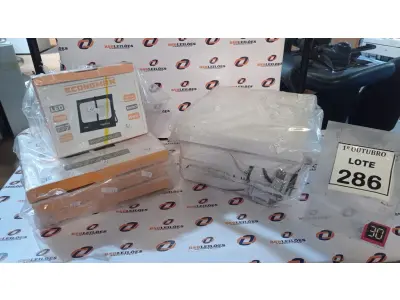 LOTE 286 - 01 LOTE COM VÁRIAS LUMINÁRIAS LED. (NO ESTADO) ATENÇÃO! FAZER A VISITAÇÃO ANTES DE ARREMATAR, NÃO SABEMOS SE FUNCIONA, LEILÃO NÃO TEM GARANTIA E NEM DEVOLUÇÃO, SUJEITO A POSSÍVEIS AVARIAS VISÍVEIS/OCULTAS E/OU AUSÊNCIA DE COMPONENTES.