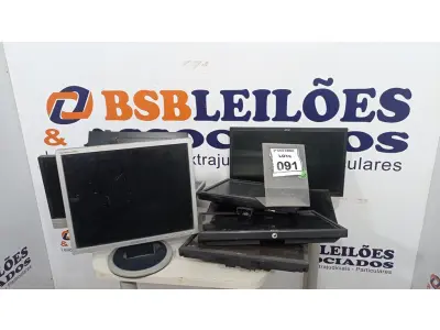 LOTE 091 - 01 LOTE COM VÁRIOS MONITORES DE MARCAS E MODELOS DIVERSOS. (NO ESTADO) ATENÇÃO! FAZER A VISITAÇÃO ANTES DE ARREMATAR, NÃO SABEMOS SE FUNCIONA, LEILÃO NÃO TEM GARANTIA E NEM DEVOLUÇÃO, SUJEITO A POSSÍVEIS AVARIAS VISÍVEIS/OCULTAS E/OU AUSÊNCIA DE COMPONENTES.
