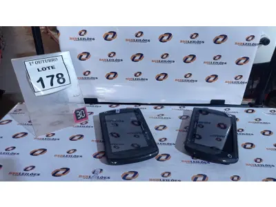 LOTE 178 - 02 TABLETS MARCA MOTOROLA. (NO ESTADO) ATENÇÃO! FAZER A VISITAÇÃO ANTES DE ARREMATAR, NÃO SABEMOS SE FUNCIONA, LEILÃO NÃO TEM GARANTIA E NEM DEVOLUÇÃO, SUJEITO A POSSÍVEIS AVARIAS VISÍVEIS/OCULTAS E/OU AUSÊNCIA DE COMPONENTES