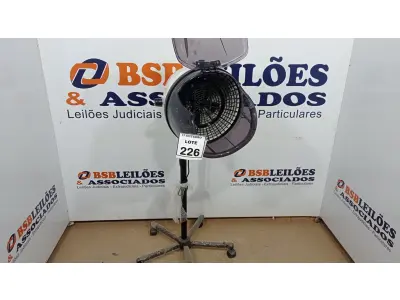 LOTE 226 - 01 SECADOR DE CABELO PROFISSIONAL MARCA MEGA BELL. (NO ESTADO) ATENÇÃO! FAZER A VISITAÇÃO ANTES DE ARREMATAR, NÃO SABEMOS SE FUNCIONA, LEILÃO NÃO TEM GARANTIA E NEM DEVOLUÇÃO, SUJEITO A POSSÍVEIS AVARIAS VISÍVEIS/OCULTAS E/OU AUSÊNCIA DE COMPONENTES.