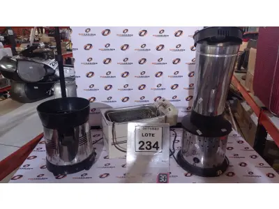 LOTE 234 - 01 FRITADEIRA ELÉTRICA, 01 LIQUIDIFICADOR INDUSTRIAL E 01 MOTOR DE LIQUIDIFICADOR INDUSTRIAL. (NO ESTADO) ATENÇÃO! FAZER A VISITAÇÃO ANTES DE ARREMATAR, NÃO SABEMOS SE FUNCIONA, LEILÃO NÃO TEM GARANTIA E NEM DEVOLUÇÃO, SUJEITO A POSSÍVEIS AVARIAS VISÍVEIS/OCULTAS E/OU AUSÊNCIA DE COMPONENTES.