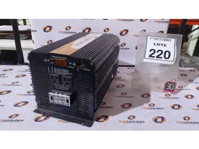 LOTE 220 - 01 INVERSOR DE ENERGIA DE DC PARA AC DE 300WATTS. (NO ESTADO) ATENÇÃO! FAZER A VISITAÇÃO ANTES DE ARREMATAR, NÃO SABEMOS SE FUNCIONA, LEILÃO NÃO TEM GARANTIA E NEM DEVOLUÇÃO, SUJEITO A POSSÍVEIS AVARIAS VISÍVEIS/OCULTAS E/OU AUSÊNCIA DE COMPONENTES.
