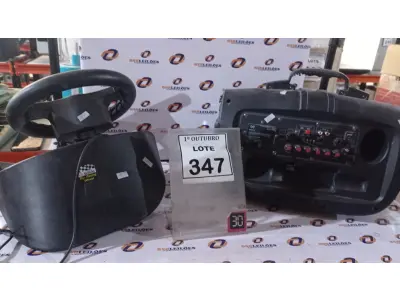 LOTE 347 - 01 VOLANTE GAMER E 01 CAIXA DE SOM AMPLIFICADA. (NO ESTADO) ATENÇÃO! FAZER A VISITAÇÃO ANTES DE ARREMATAR, NÃO SABEMOS SE FUNCIONA, LEILÃO NÃO TEM GARANTIA E NEM DEVOLUÇÃO, SUJEITO A POSSÍVEIS AVARIAS VISÍVEIS/OCULTAS E/OU AUSÊNCIA DE COMPONENTES.