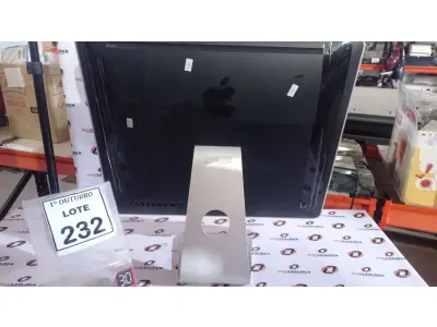 LOTE 232 - 01 IMAC APPLE. (NO ESTADO) ATENÇÃO! FAZER A VISITAÇÃO ANTES DE ARREMATAR, NÃO SABEMOS SE FUNCIONA, LEILÃO NÃO TEM GARANTIA E NEM DEVOLUÇÃO, SUJEITO A POSSÍVEIS AVARIAS VISÍVEIS/OCULTAS E/OU AUSÊNCIA DE COMPONENTES.