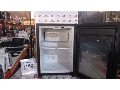 LOTE 152 - 01 ADEGA. (NO ESTADO) ATENÇÃO! FAZER A VISITAÇÃO ANTES DE ARREMATAR, NÃO SABEMOS SE FUNCIONA, LEILÃO NÃO TEM GARANTIA E NEM DEVOLUÇÃO, SUJEITO A POSSÍVEIS AVARIAS VISÍVEIS/OCULTAS E/OU AUSÊNCIA DE COMPONENTES.