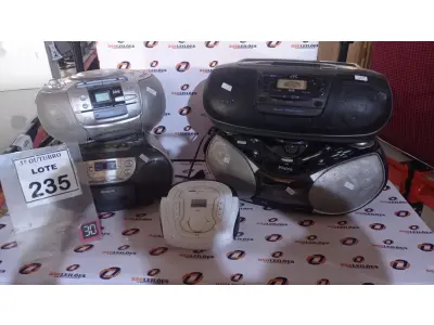 LOTE 235 - 05 MINIS SYSTEM MARCAS E MODELOS DIVERSOS. (NO ESTADO) ATENÇÃO! FAZER A VISITAÇÃO ANTES DE ARREMATAR, NÃO SABEMOS SE FUNCIONA, LEILÃO NÃO TEM GARANTIA E NEM DEVOLUÇÃO, SUJEITO A POSSÍVEIS AVARIAS VISÍVEIS/OCULTAS E/OU AUSÊNCIA DE COMPONENTES.