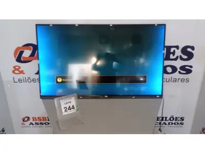 LOTE 244 - 01 TV LCD 50’’ MARCA PHILIPS. (NO ESTADO) ATENÇÃO! FAZER A VISITAÇÃO ANTES DE ARREMATAR, NÃO SABEMOS SE FUNCIONA, LEILÃO NÃO TEM GARANTIA E NEM DEVOLUÇÃO, SUJEITO A POSSÍVEIS AVARIAS VISÍVEIS/OCULTAS E/OU AUSÊNCIA DE COMPONENTES.
