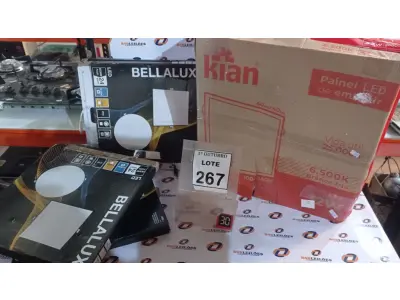 LOTE 267 - 04 PAINÉIS LED DE EMBUTIR MARCA KIAN E 05 PAINÉIS LED DE EMBUTIR MARCA BELLALUX. (NO ESTADO) ATENÇÃO! FAZER A VISITAÇÃO ANTES DE ARREMATAR, NÃO SABEMOS SE FUNCIONA, LEILÃO NÃO TEM GARANTIA E NEM DEVOLUÇÃO, SUJEITO A POSSÍVEIS AVARIAS VISÍVEIS/OCULTAS E/OU AUSÊNCIA DE COMPONENTES.