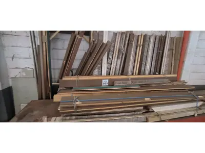 LOTE 023 - 01 LOTE COM PORTAIS EM MADEIRA E ALISARES EM MADEIRA. (NO ESTADO) ATENÇÃO! FAZER A VISITAÇÃO ANTES DE ARREMATAR, NÃO SABEMOS SE FUNCIONA, LEILÃO NÃO TEM GARANTIA E NEM DEVOLUÇÃO, SUJEITO A POSSÍVEIS AVARIAS VISÍVEIS/OCULTAS E/OU AUSÊNCIA DE COMPONENTES.